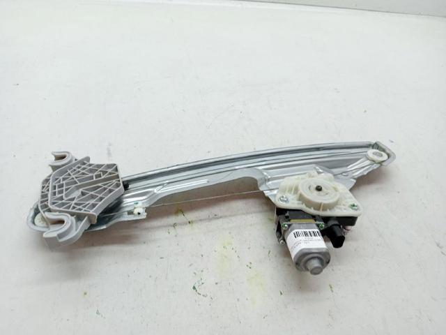 Mechanizm podnoszenia szyby drzwi przednich prawych 82404J9000 HYUNDAI