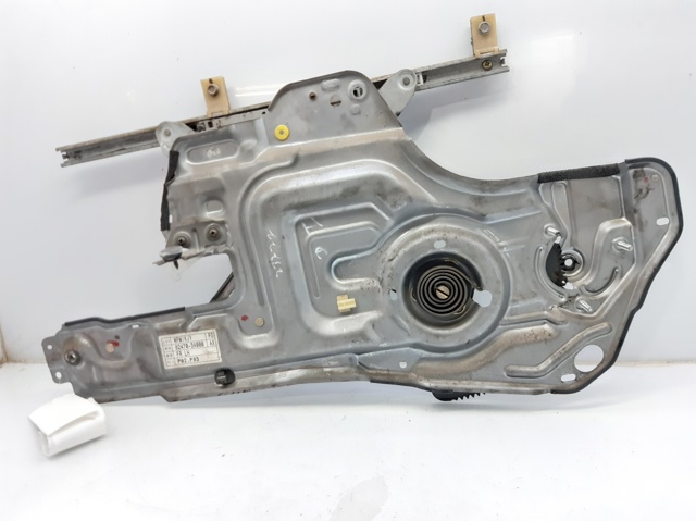 Kupić Mechanizm podnoszenia szyby drzwi przednich lewych Hyundai Trajet  FO w dobrej cenie