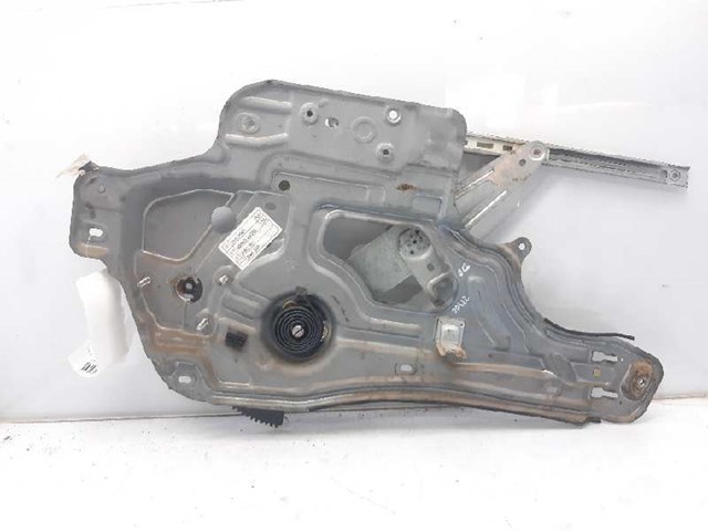 Mechanizm podnoszenia szyby drzwi przednich prawych 8240626000 HYUNDAI