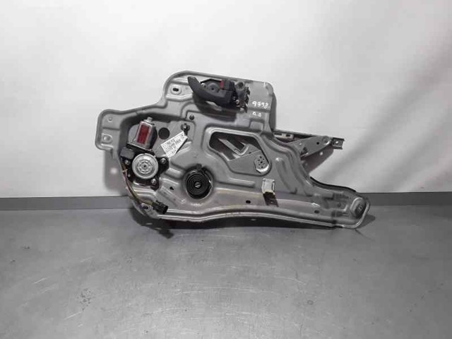 Mechanizm podnoszenia szyby drzwi przednich prawych 8240626000 HYUNDAI