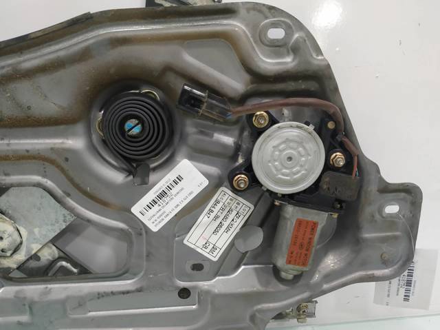 Mechanizm podnoszenia szyby drzwi przednich prawych 8240626000 HYUNDAI