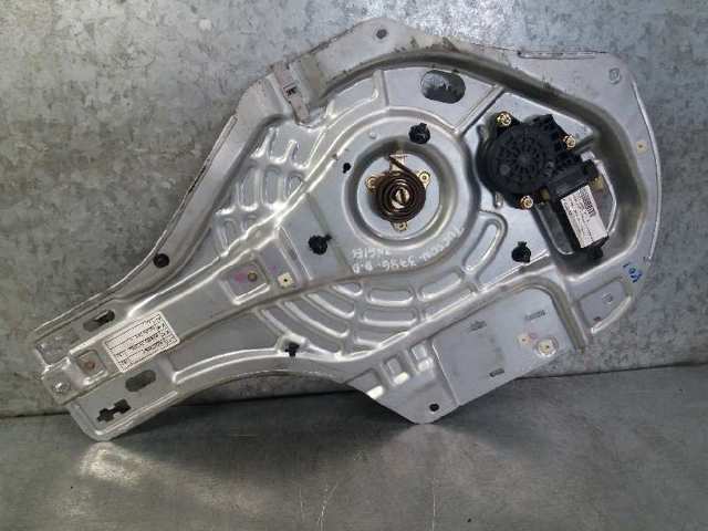 Mechanizm podnoszenia szyby drzwi przednich prawych 824062E000 HYUNDAI