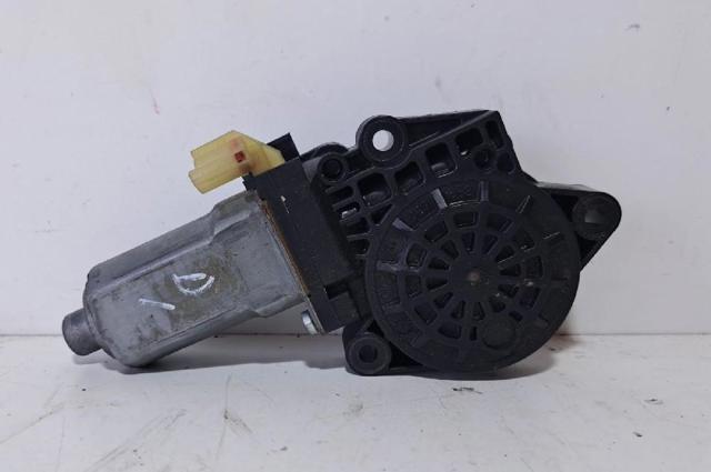 824502E000 Hyundai/Kia