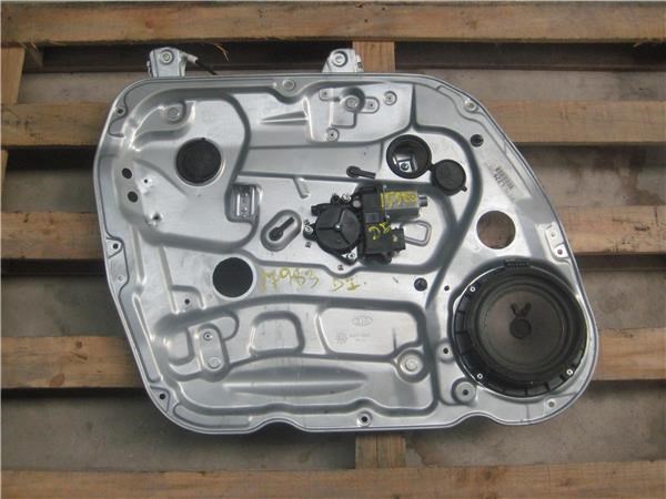 Mechanizm podnoszenia szyby drzwi przednich prawych 824701D220 HYUNDAI