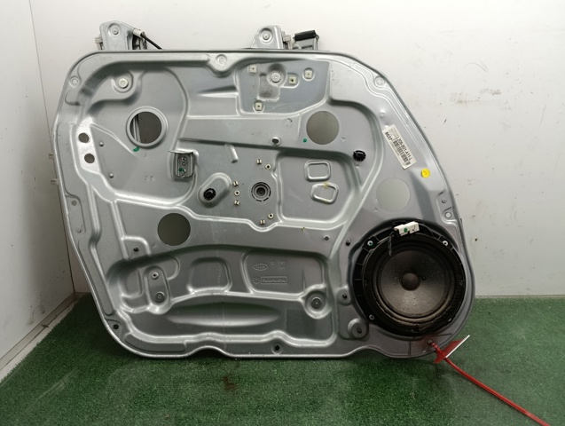 Mechanizm podnoszenia szyby drzwi przednich prawych 824701D220 HYUNDAI