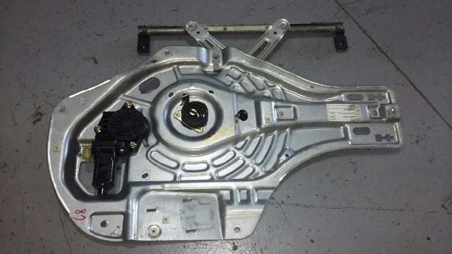 Mechanizm podnoszenia szyby drzwi przednich lewych 824702E010 HYUNDAI
