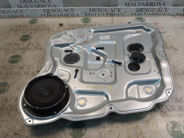 Mechanizm podnoszenia szyby drzwi przednich prawych 824812B000 HYUNDAI