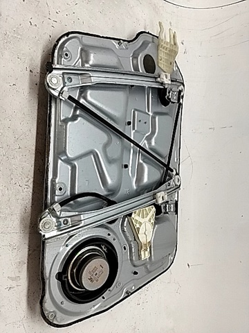 824813K002 Hyundai/Kia