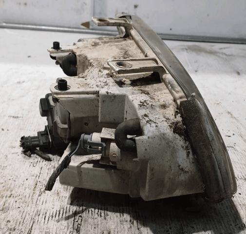 Reflektor prawy Lancia Kappa 838A