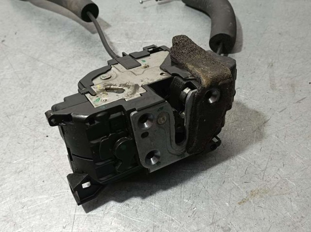 Zamek drzwi tylnych prawych 825000003R RENAULT