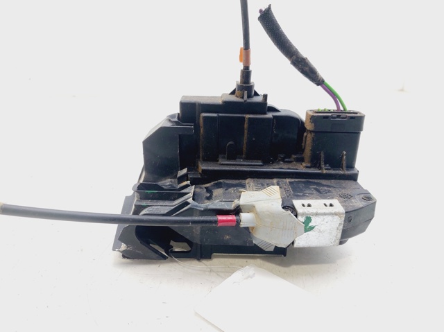 Zamek drzwi tylnych prawych 825004EA2A NISSAN