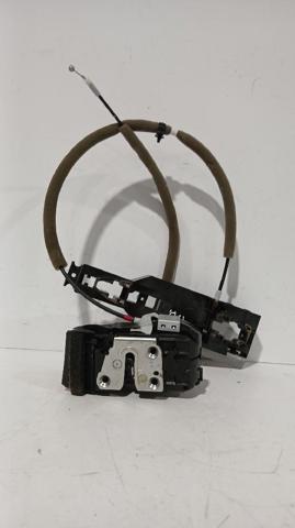Zamek drzwi tylnych prawych 825004EA2A NISSAN