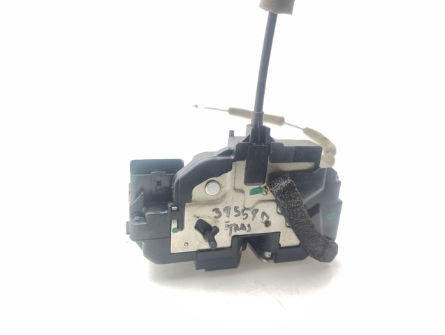 Zamek drzwi tylnych prawych 825004JK0A NISSAN