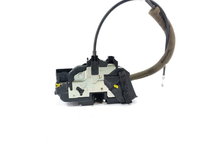 Zamek drzwi tylnych prawych 82500BA60B NISSAN