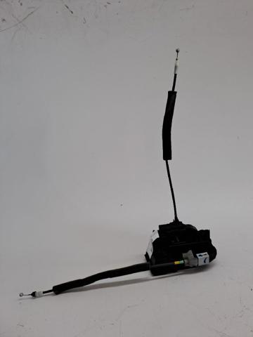 Zamek drzwi tylnych prawych 82500BA60B NISSAN