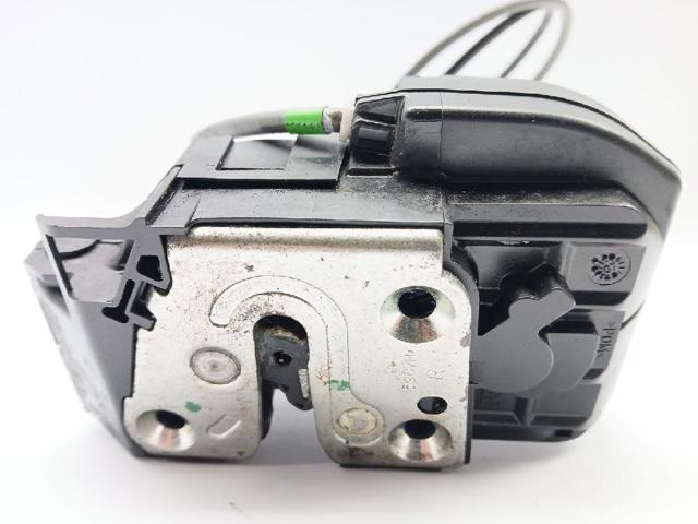 Zamek drzwi tylnych prawych 82500JD900 NISSAN