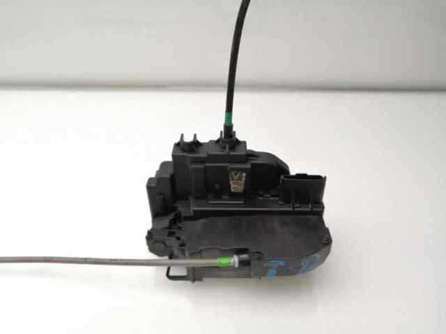 Zamek drzwi tylnych prawych 82500JD900 NISSAN