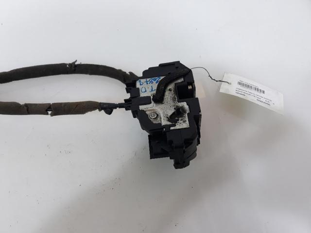 Zamek drzwi tylnych prawych 82500JD90C NISSAN