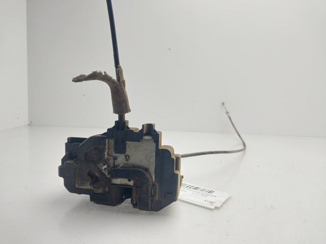 Zamek drzwi tylnych prawych 82500JD90C NISSAN