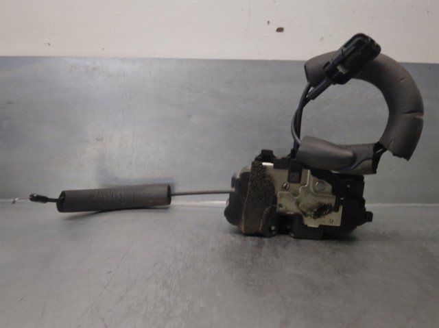 Zamek drzwi tylnych lewych 825010003R RENAULT