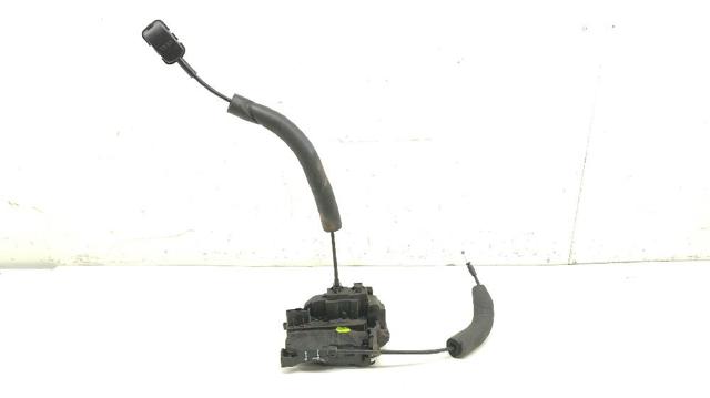 Zamek drzwi tylnych lewych 825010003R RENAULT