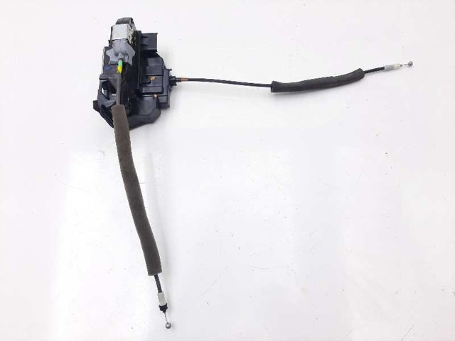 Zamek drzwi tylnych lewych 82501BA60B NISSAN