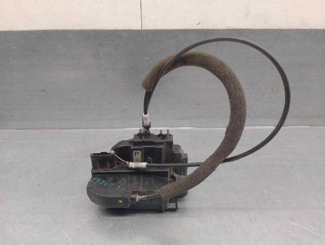 Zamek drzwi tylnych lewych 82501EB305 NISSAN