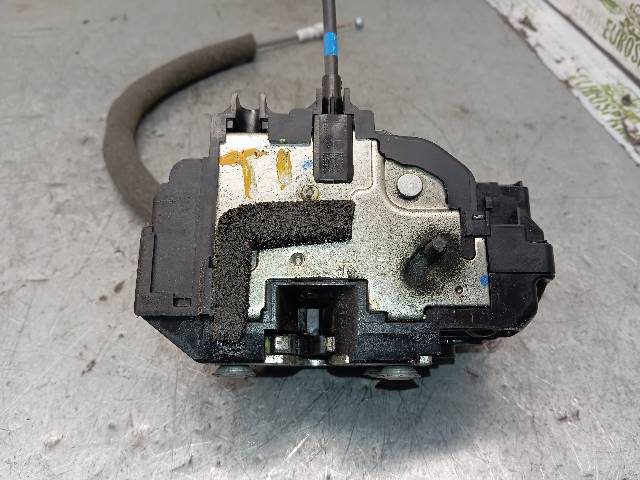 Zamek drzwi tylnych lewych 82501EB305 NISSAN