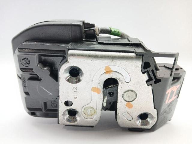 Zamek drzwi tylnych lewych 82501JD900 NISSAN