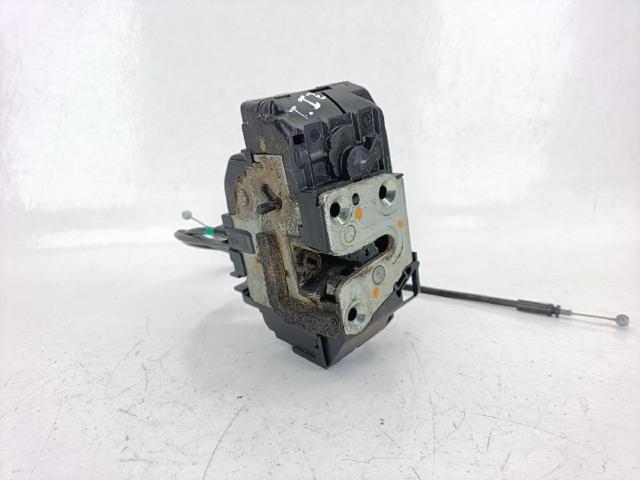 Zamek drzwi tylnych lewych 82501JD900 NISSAN