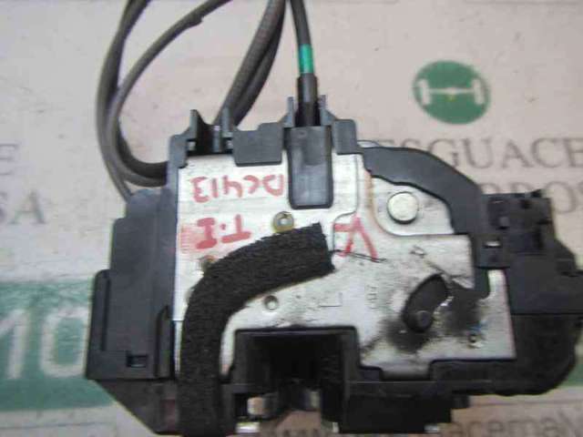 Zamek drzwi tylnych lewych 82501JD900 NISSAN