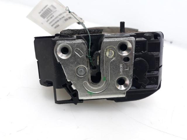 Zamek drzwi tylnych lewych 82501JD90C NISSAN