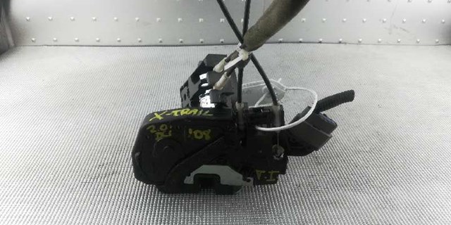 Zamek drzwi tylnych lewych Nissan X-Trail T31