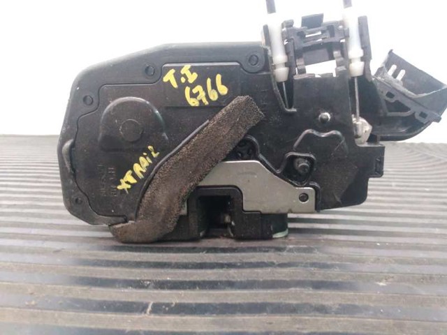 Zamek drzwi tylnych lewych Nissan X-Trail T31