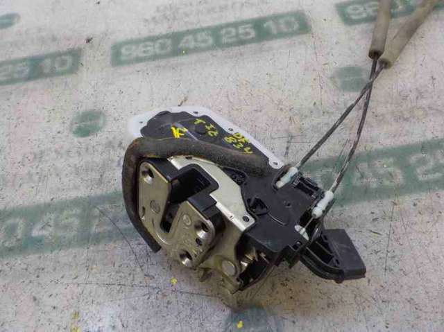 Zamek drzwi tylnych lewych 82501JG000 NISSAN