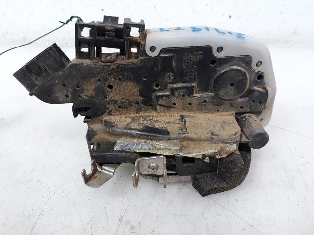 Zamek drzwi tylnych lewych Nissan X-Trail T31