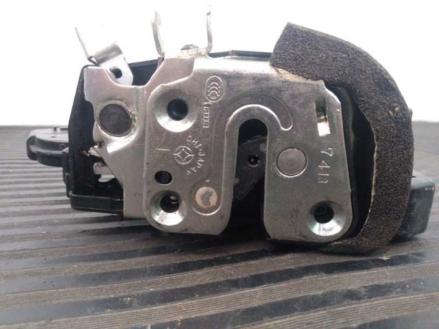 Zamek drzwi tylnych lewych Nissan X-Trail T31