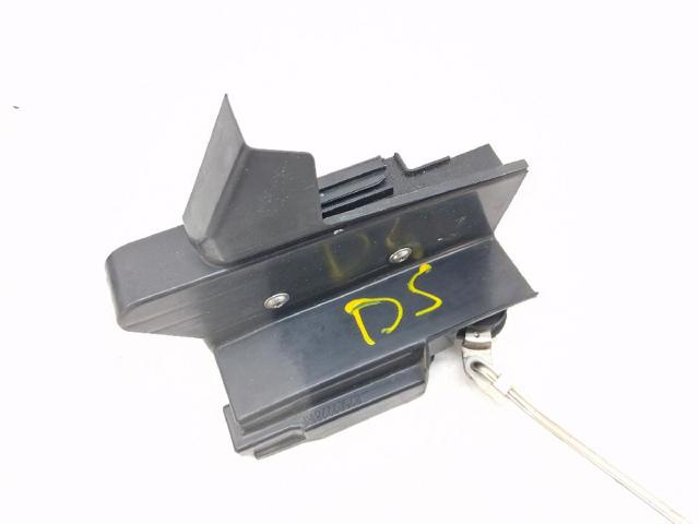 Zamek drzwi tylnych prawych 825022281R RENAULT