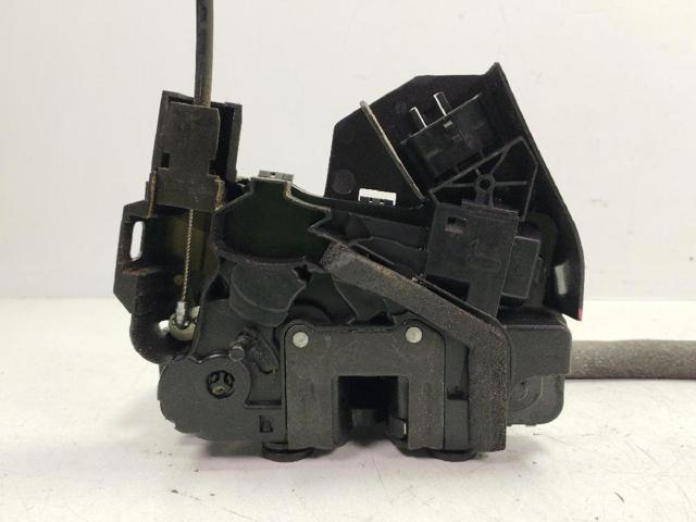 Zamek drzwi tylnych prawych 825023014R RENAULT