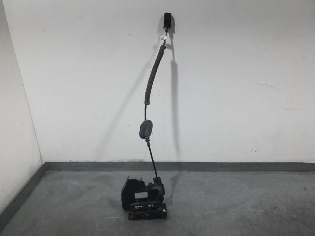 Zamek drzwi tylnych prawych 825023014R RENAULT