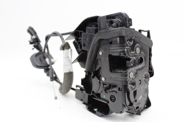 Zamek drzwi tylnych prawych 825023014R RENAULT