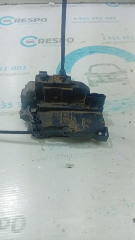 Zamek drzwi tylnych prawych 825028873R RENAULT