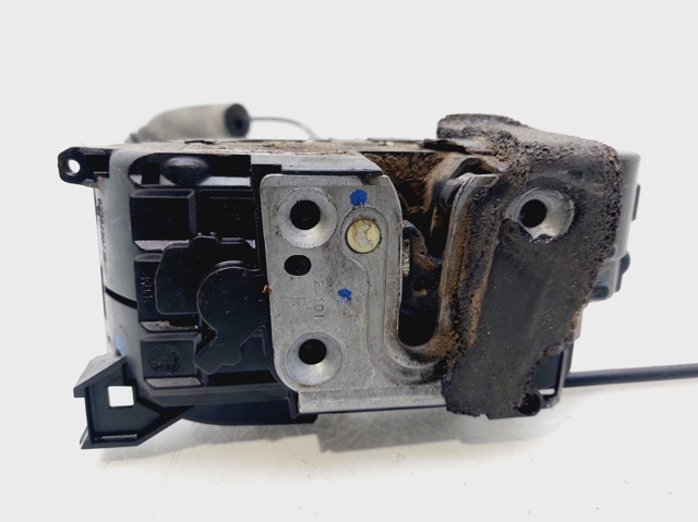 Zamek drzwi tylnych prawych 825028873R RENAULT