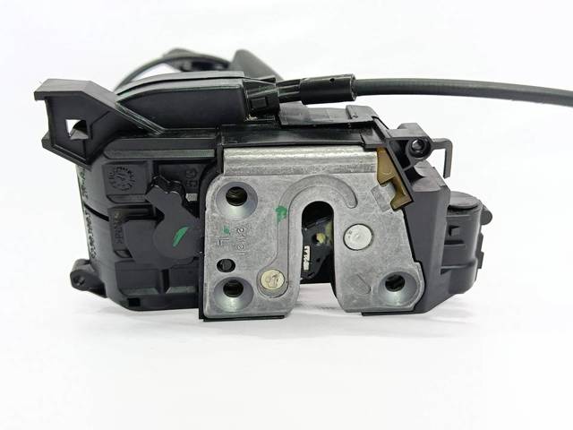 Zamek drzwi tylnych lewych 825030032R RENAULT