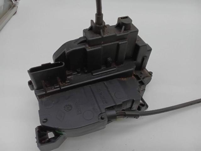 Zamek drzwi tylnych lewych 825030032R RENAULT