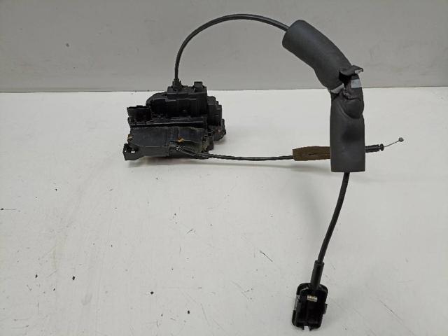 Zamek drzwi tylnych lewych 825030032R RENAULT