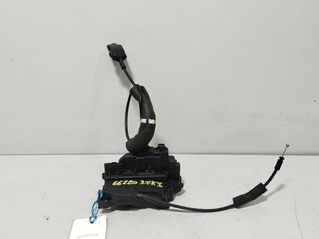 Zamek drzwi tylnych lewych 825030032R RENAULT