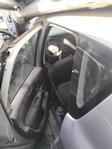 Zamek drzwi tylnych lewych 825030032R RENAULT