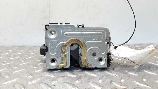 Zamek drzwi tylnych lewych 825031894R RENAULT
