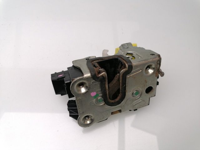 Zamek drzwi tylnych lewych 825031894R RENAULT